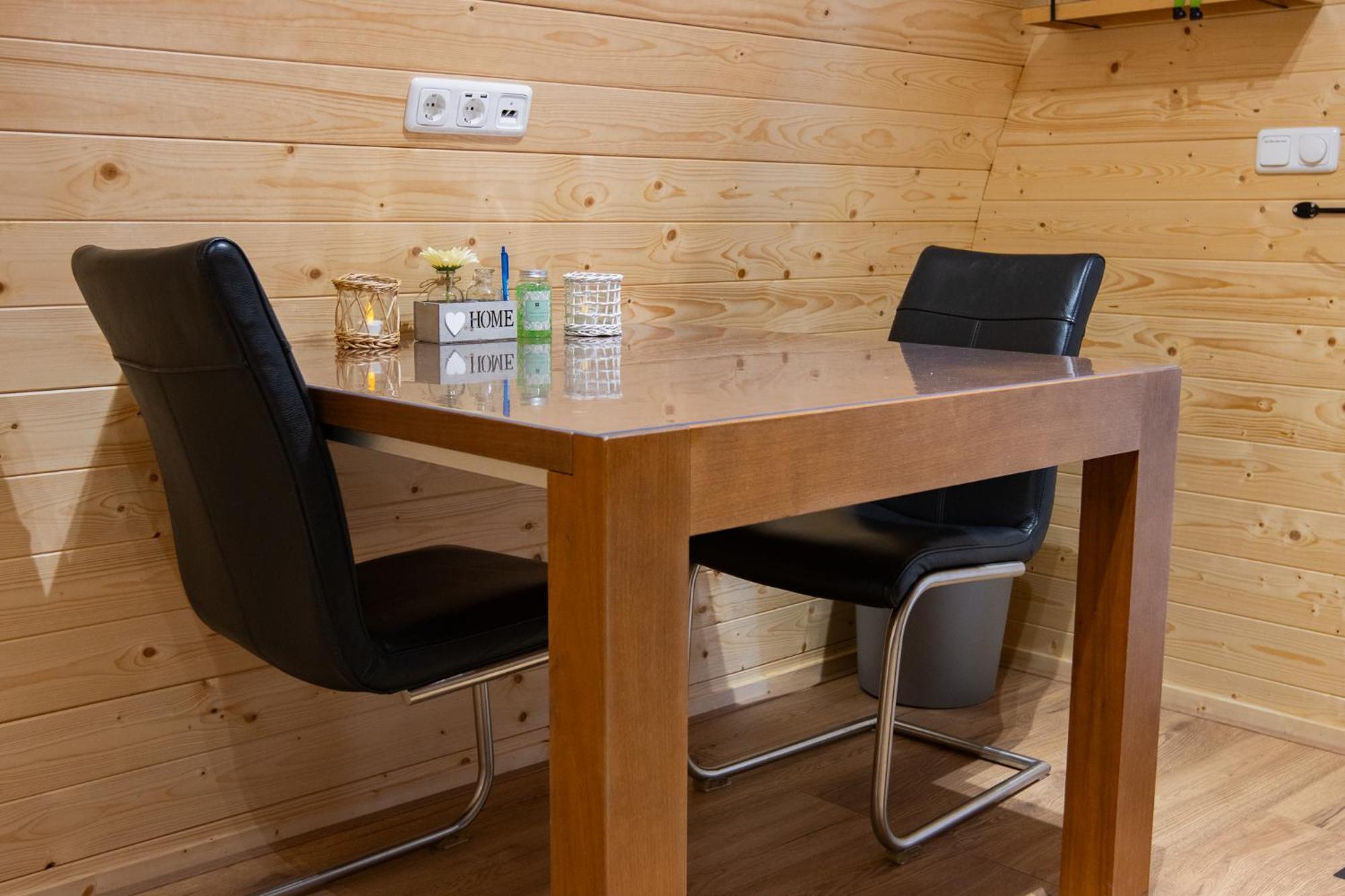 Camping Pod Lyts Dekema 1 Baard エクステリア 写真