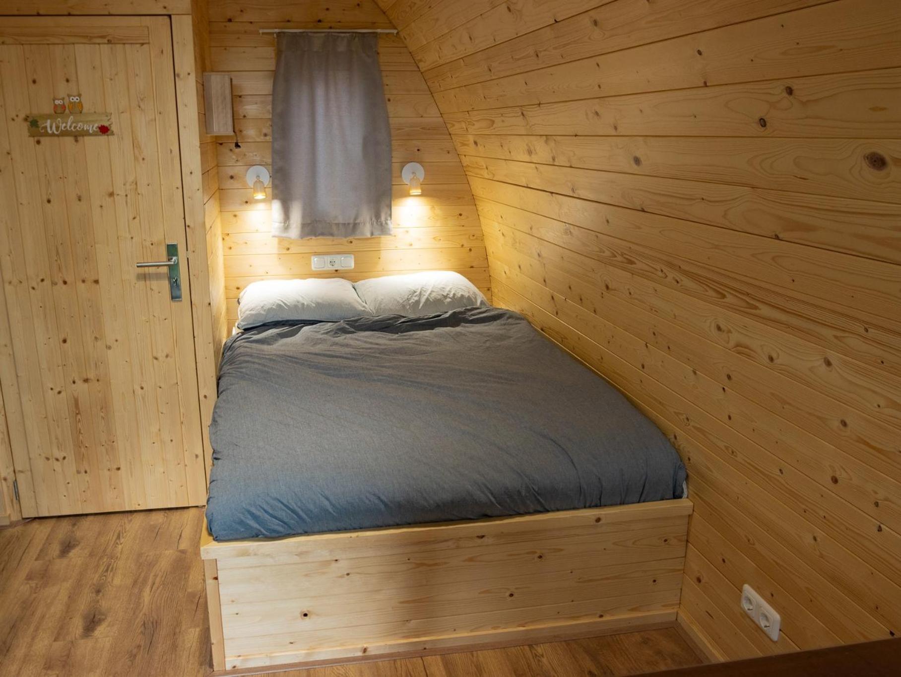Camping Pod Lyts Dekema 1 Baard エクステリア 写真